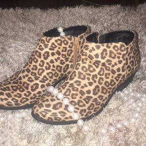 Leopard booties! Discounts available!!! ❤️🛍💕